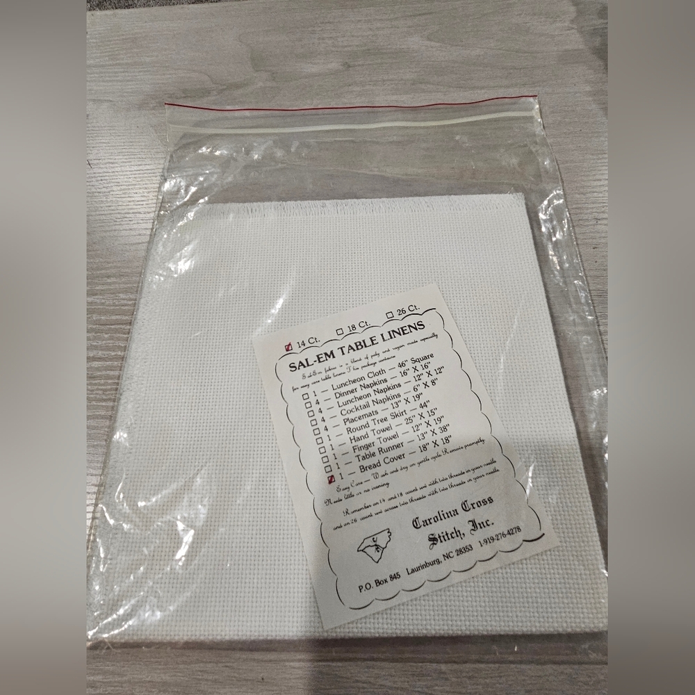 Carolina Cross Stitch Counted Cross Stitch Bread Cover Salem Table Linens 18x18